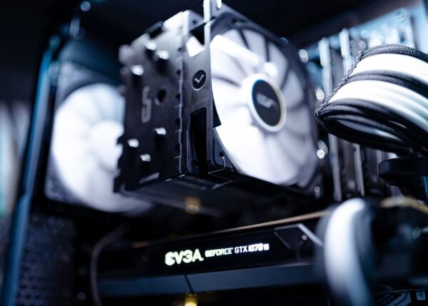 1uFwx2801910 600x429 - PC gamer por menos de 350 euros